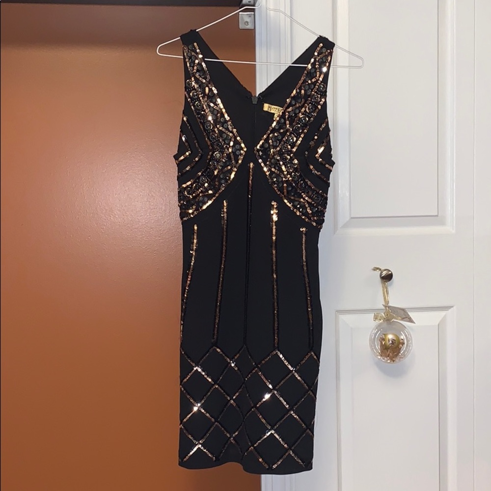 Gorgeous dress.